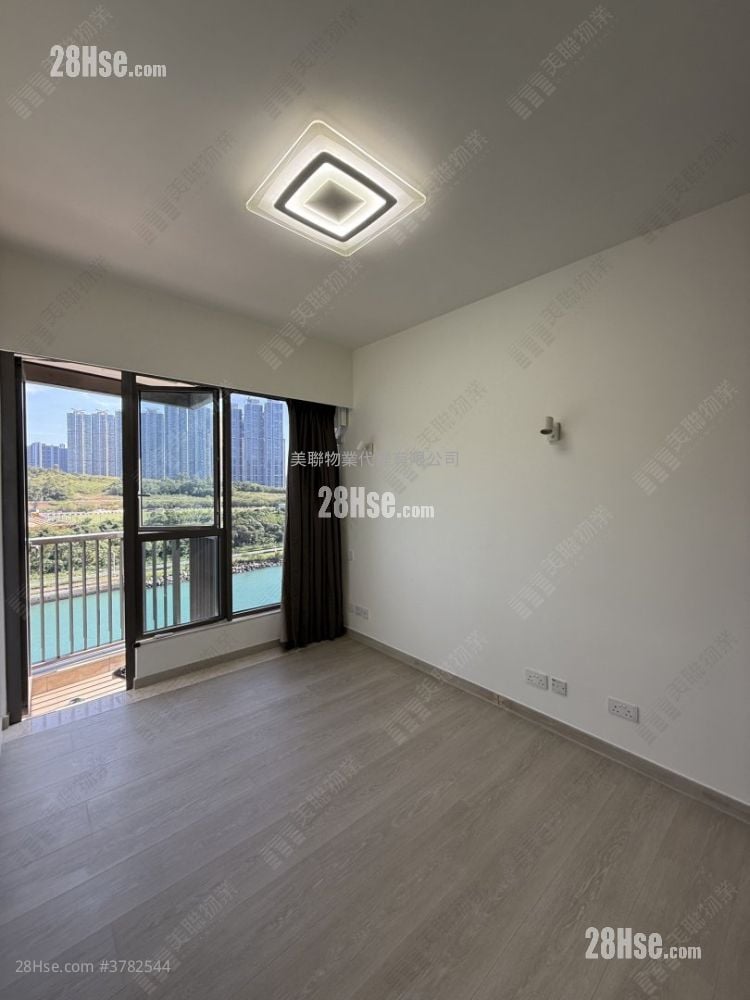 The Papillons Sell 3 Bedrooms , 2 Bathrooms 792 ft²