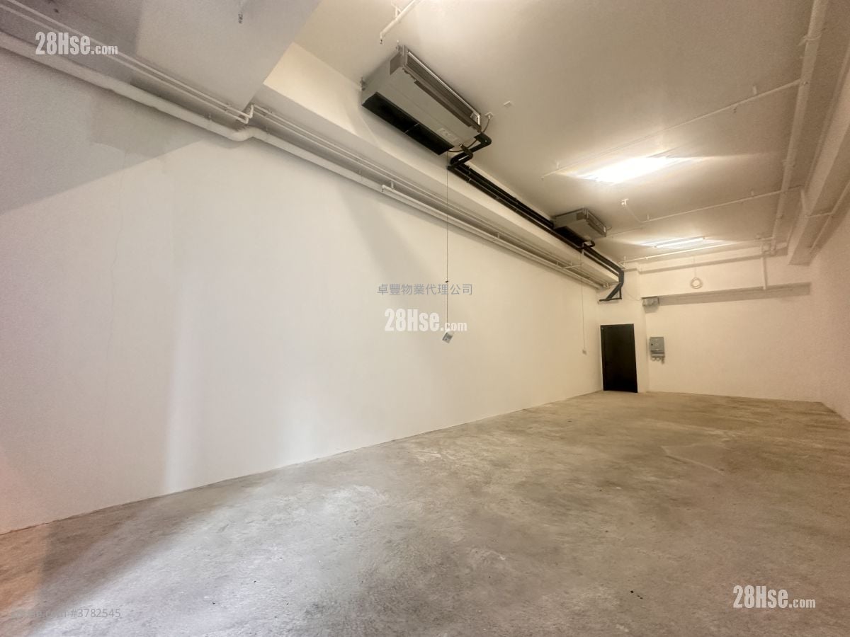 Dr. Kong Centre Rental Studio , 2 Toilets 996 ft²
