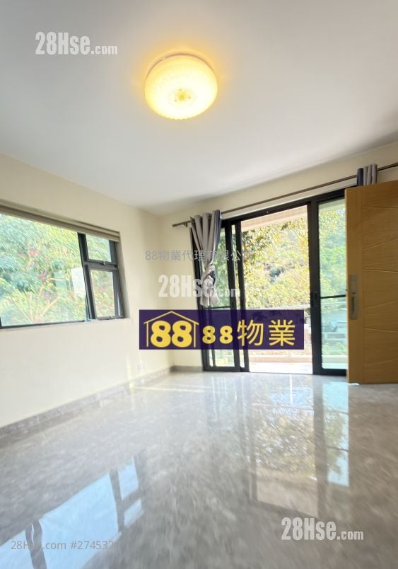 村屋 租盘 3 房 , 1 浴室 700 平方尺