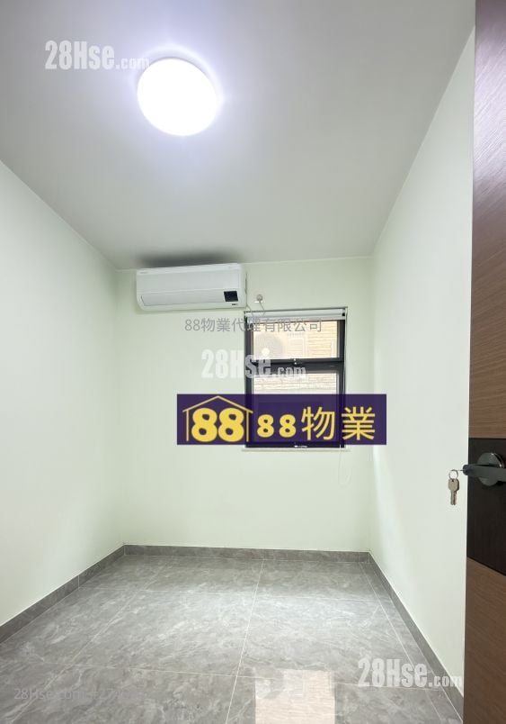 村屋 租盘 3 房 , 1 浴室 700 平方尺