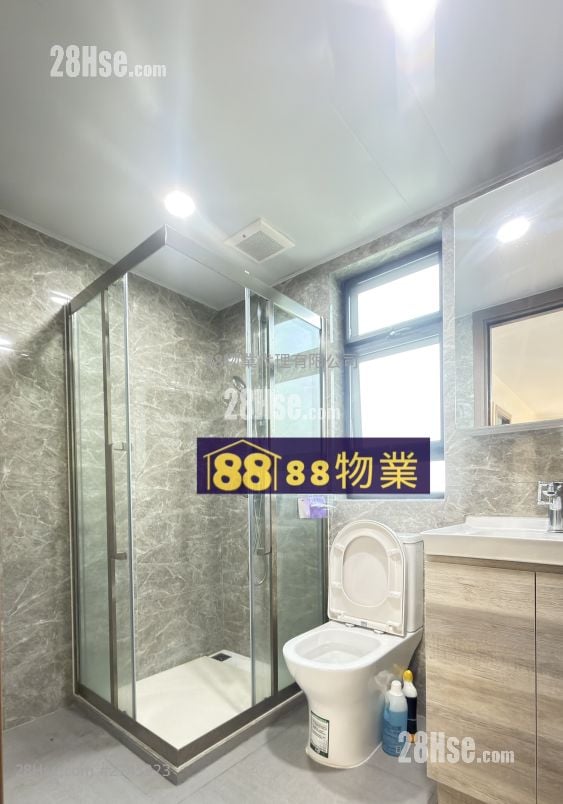 村屋 租盘 3 房 , 1 浴室 700 平方尺