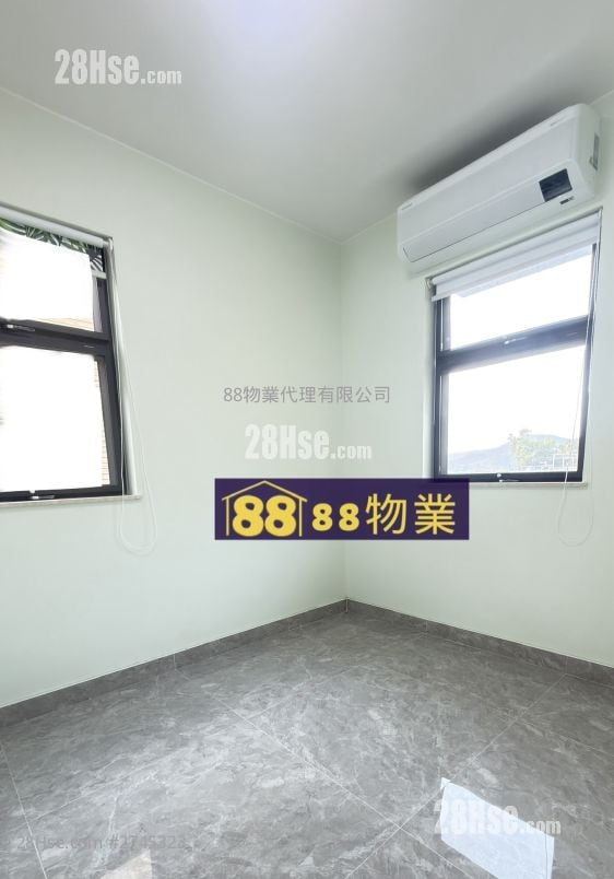 村屋 租盘 3 房 , 1 浴室 700 平方尺