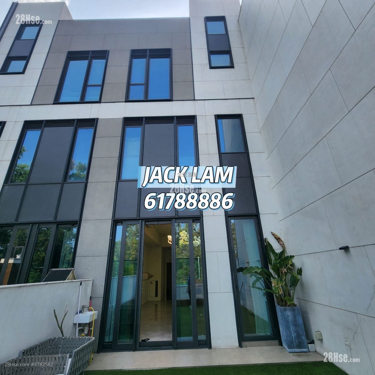 The Carmel Rental 4 Bedrooms , 4 Bathrooms 1,728 ft²