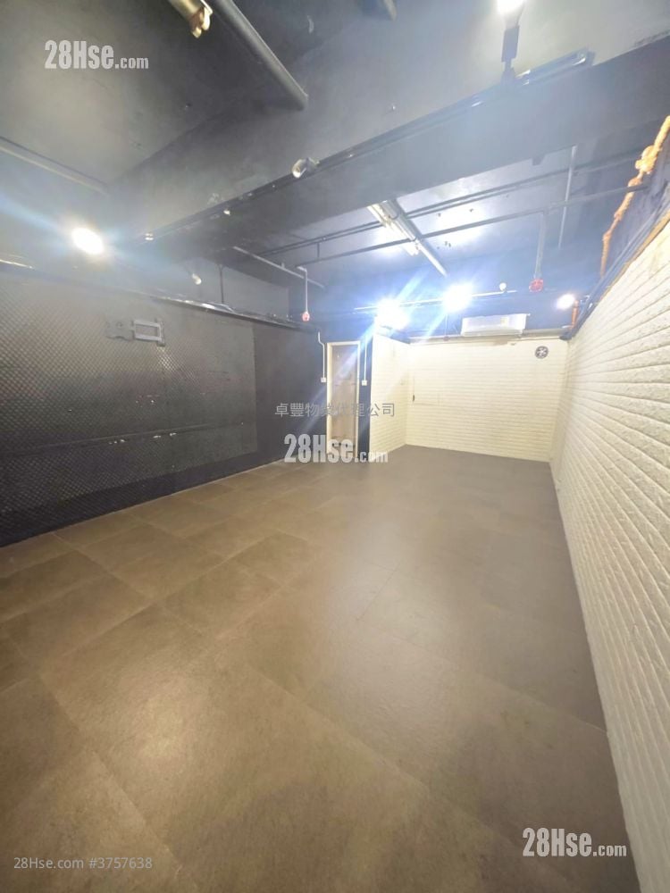 香港工業中心 租盤 開放式間隔 , 1 廁所 703 平方呎