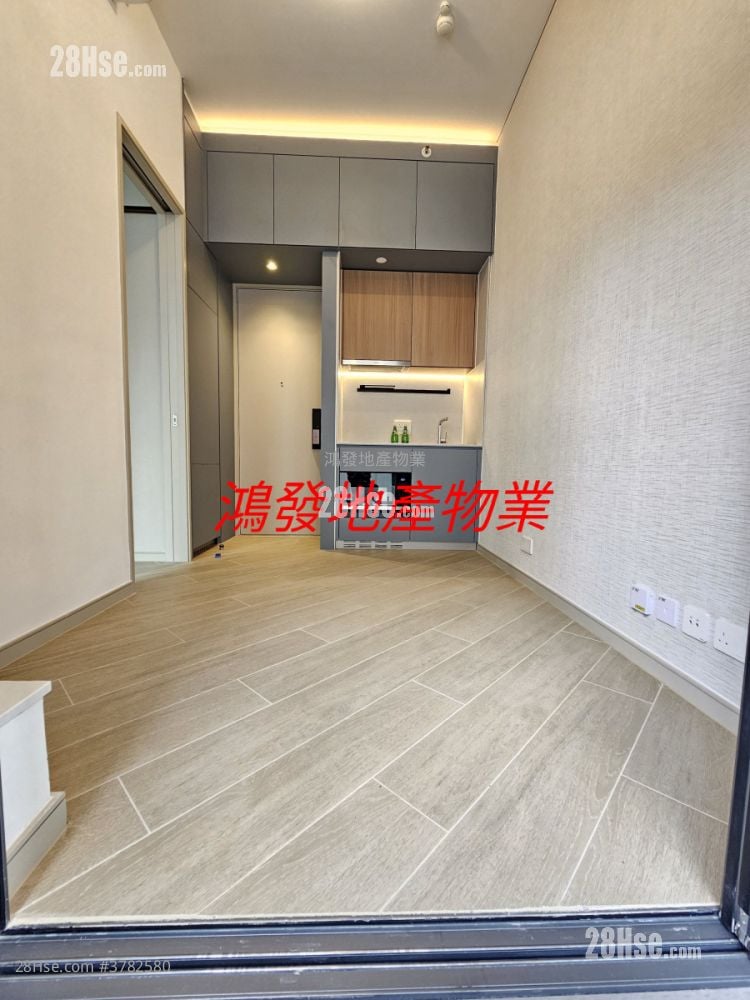 晓柏峰 租盘 1 房 , 1 浴室 240 平方尺