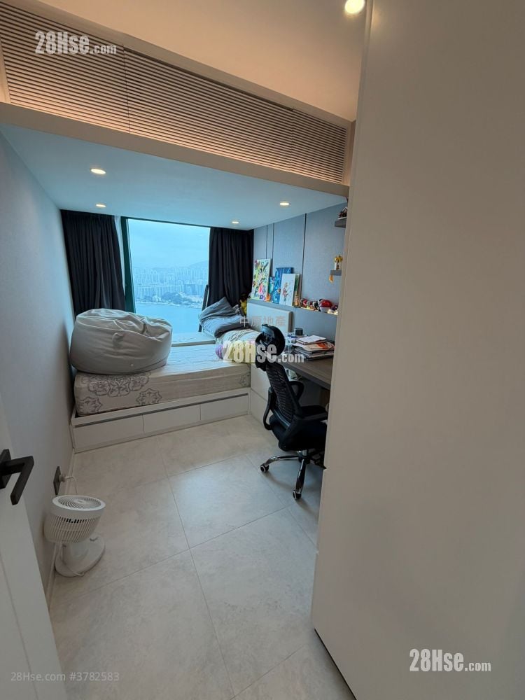 Grand Promenade Sell 3 Bedrooms , 2 Bathrooms 1,129 ft²