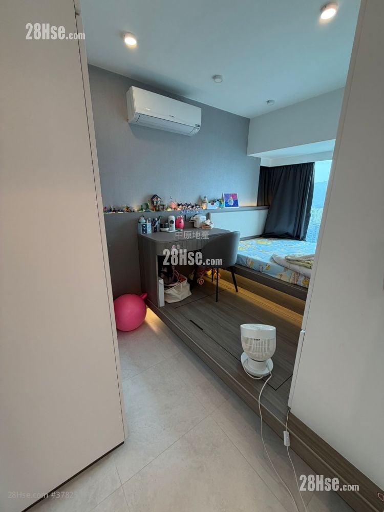 Grand Promenade Sell 3 Bedrooms , 2 Bathrooms 1,129 ft²