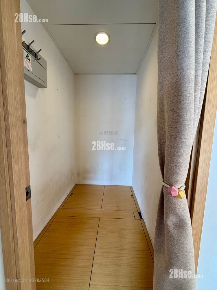 升荟 租盘 2 房 , 1 浴室 714 平方尺