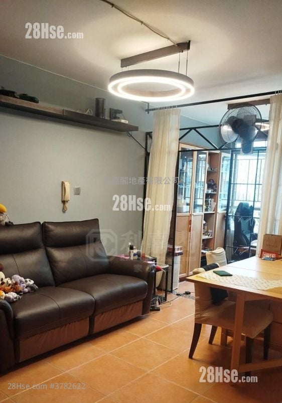 Tin Chung Court Sell 426 ft²