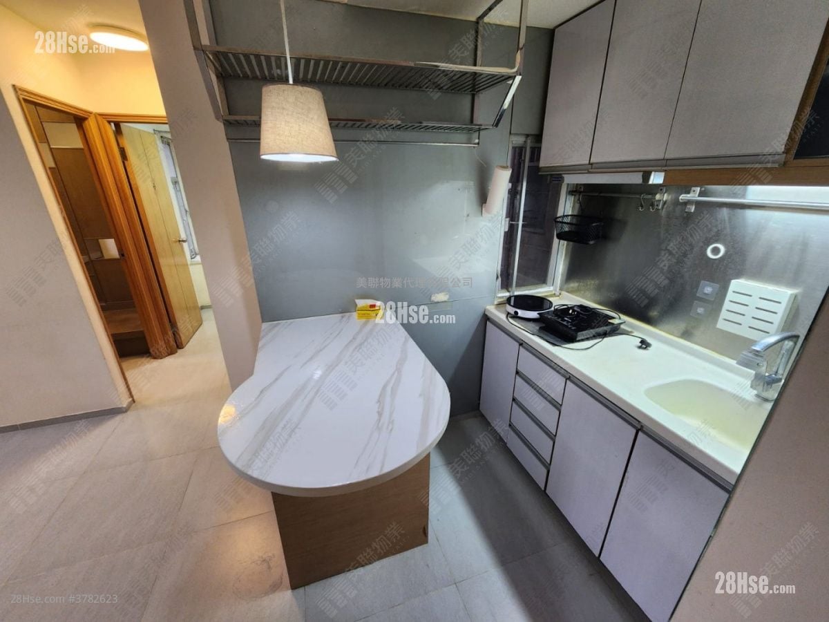 希尔顿中心 租盘 2 房 , 1 浴室 274 平方尺