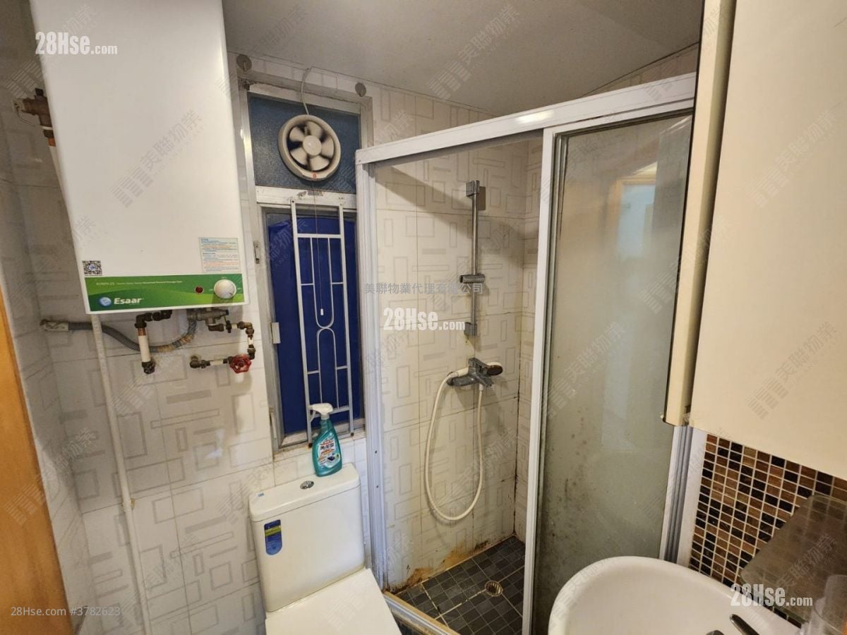 希尔顿中心 租盘 2 房 , 1 浴室 274 平方尺