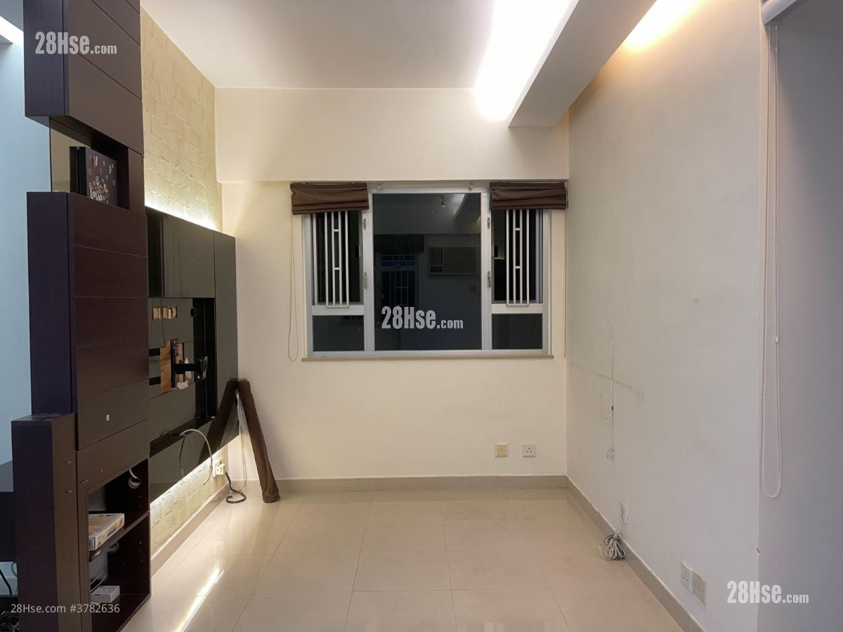 荃景花园 售盘 3 房 , 1 浴室 495 平方尺