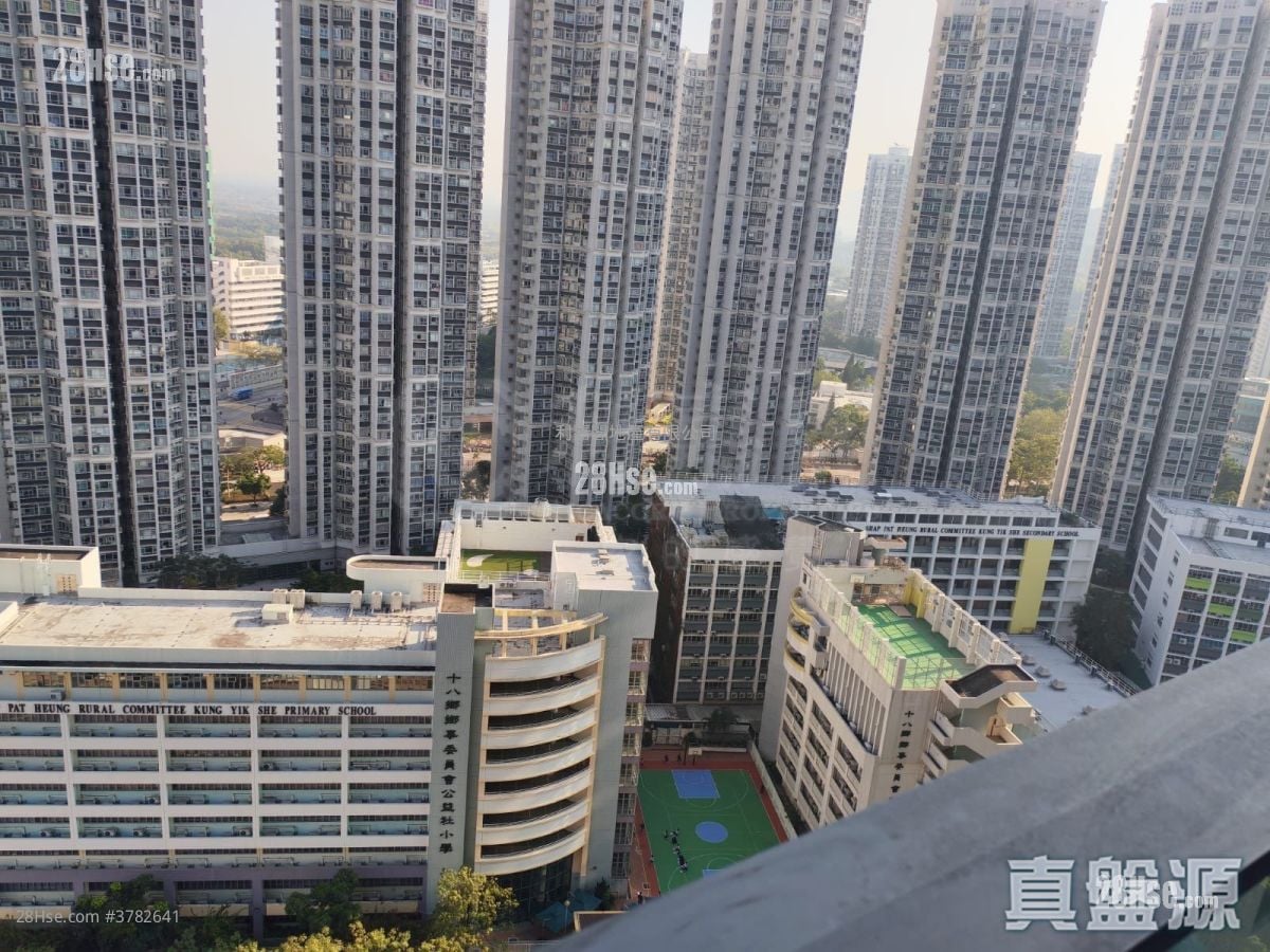 Yoho West Sell 2 Bedrooms 437 ft²