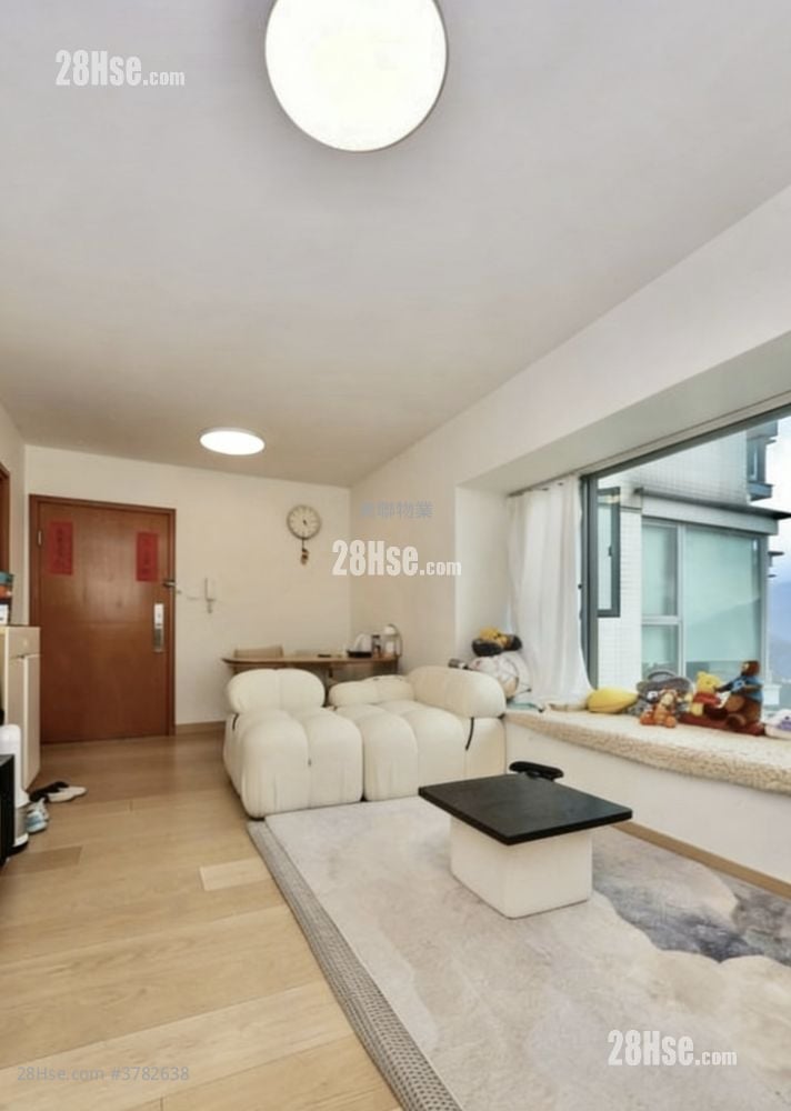 Seaview Crescent Sell 2 Bedrooms 541 ft²