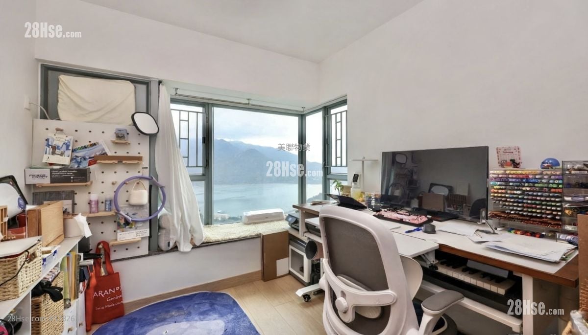 Seaview Crescent Sell 2 Bedrooms 541 ft²