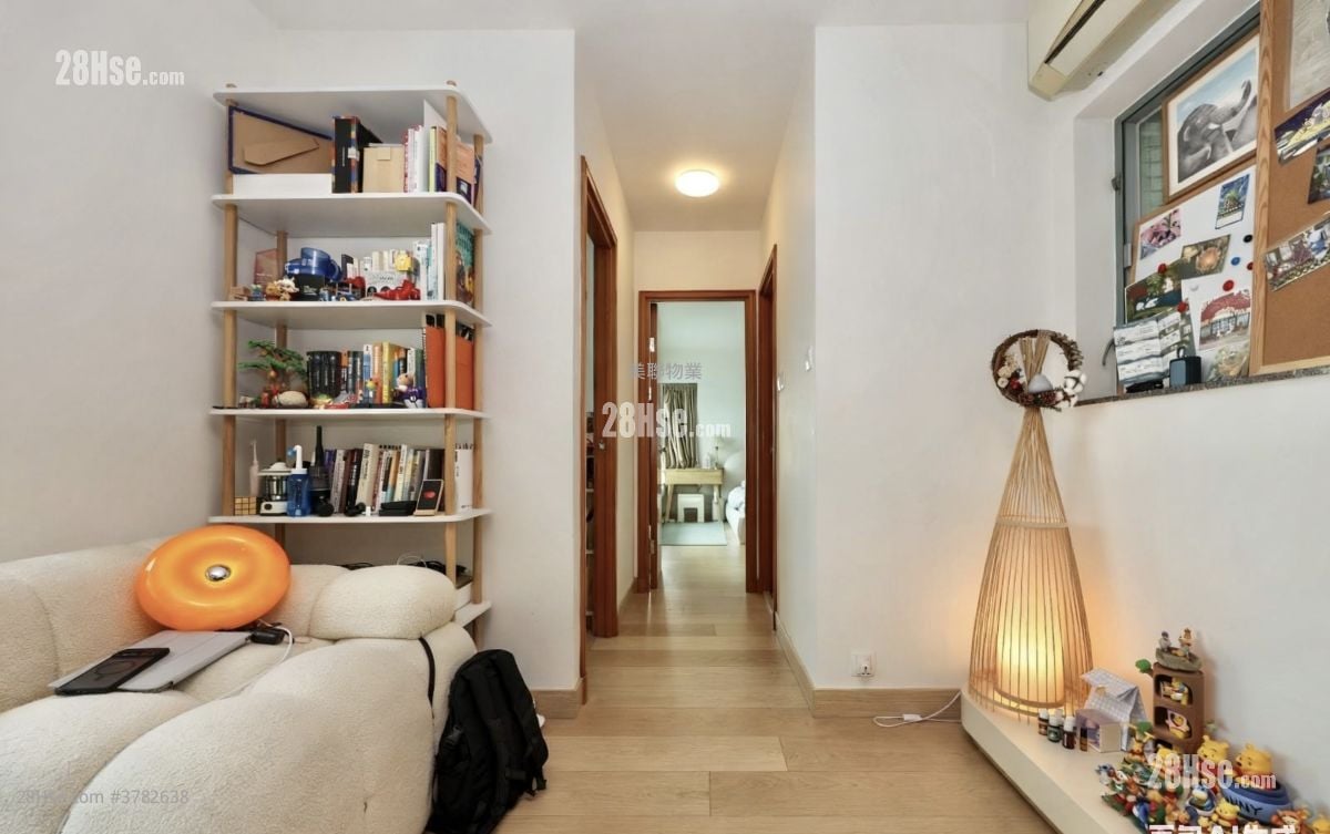 Seaview Crescent Sell 2 Bedrooms 541 ft²