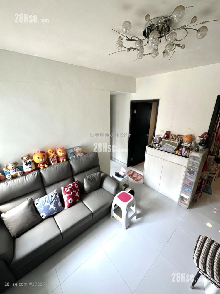 Walton Estate Sell 2 Bedrooms , 1 Bathroom 403 ft²