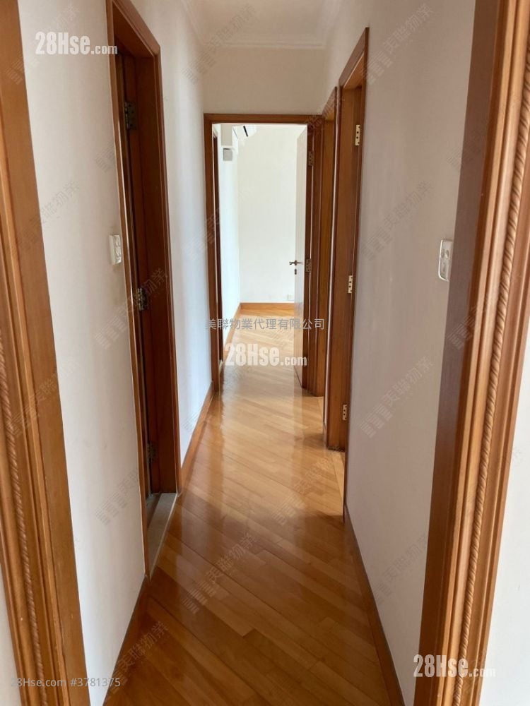 Tierra Verde Sell 3 Bedrooms , 2 Bathrooms 639 ft²