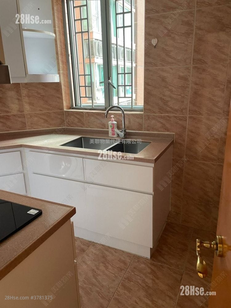 Tierra Verde Sell 3 Bedrooms , 2 Bathrooms 639 ft²