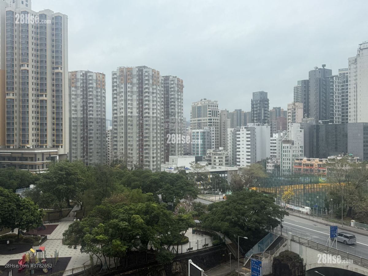 Lederle Garden Sell 2 Bedrooms , 1 Bathroom 410 ft²