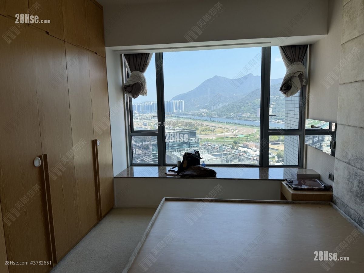 The Palazzo Rental 3 Bedrooms , 2 Bathrooms 1,403 ft²