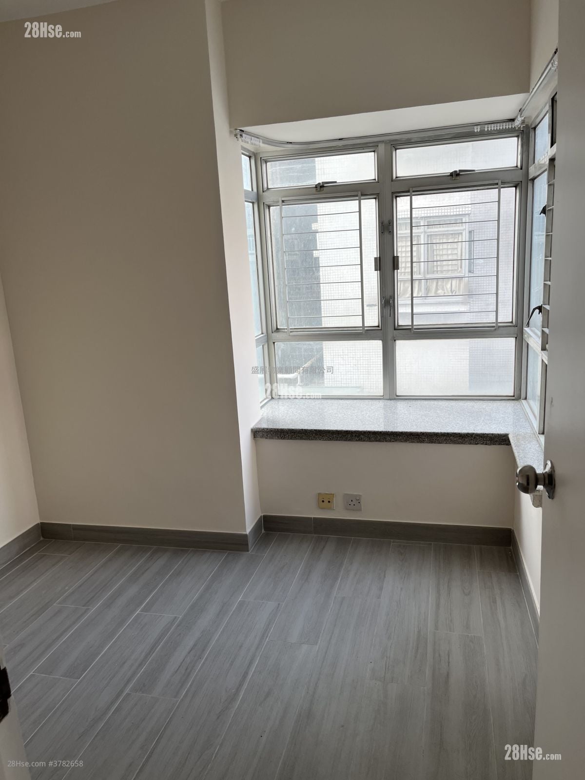 Kingswood Villas Rental 547 ft²