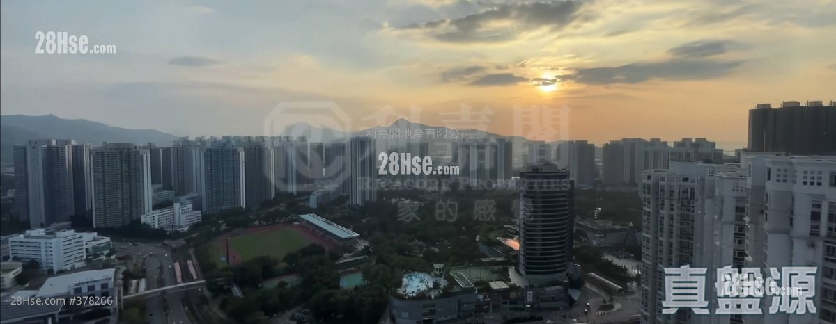 嘉湖山庄 售盘 5+ 房 , 2 浴室 1,280 平方尺