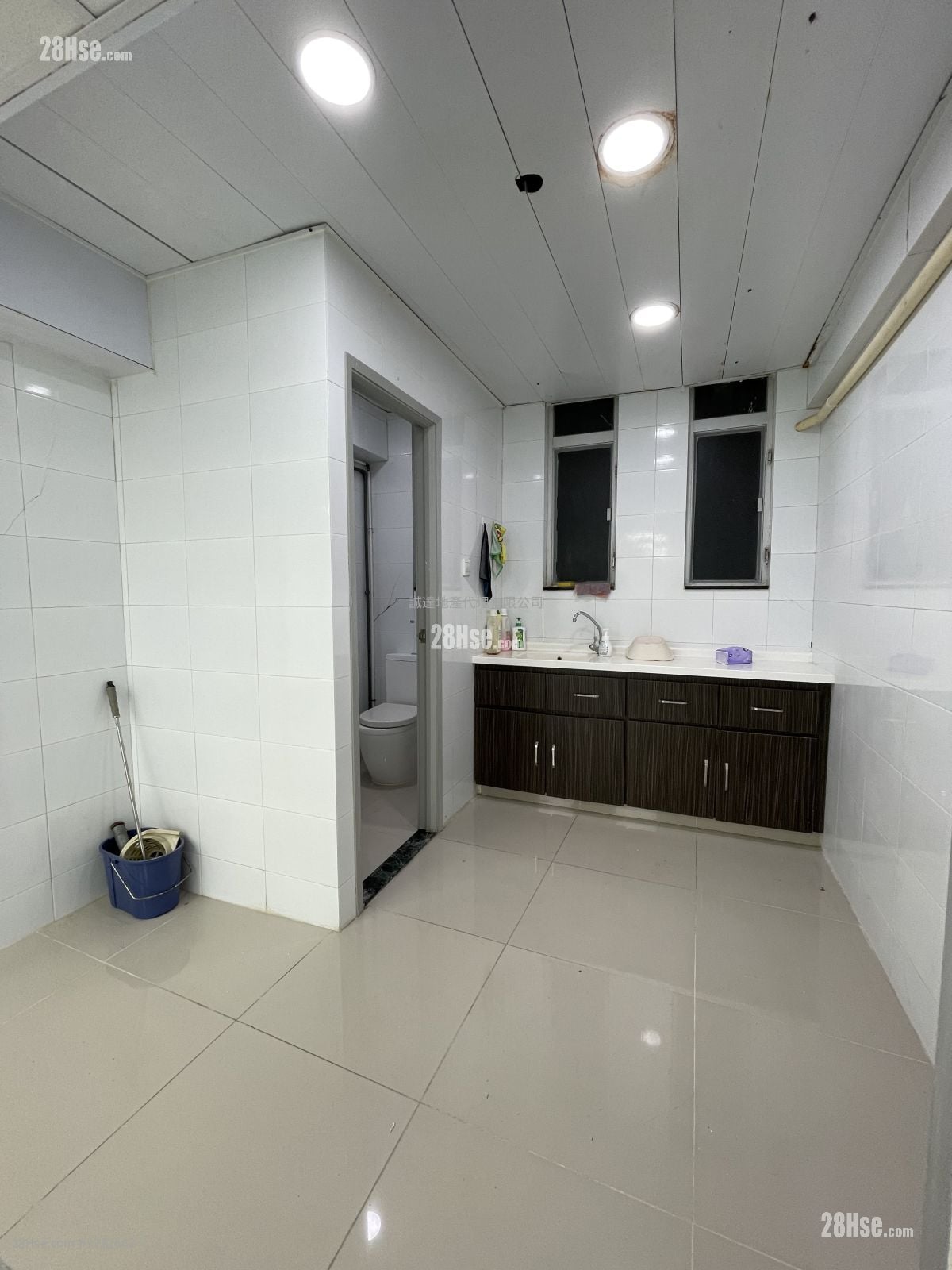 Mai Hing Industrial Building Rental