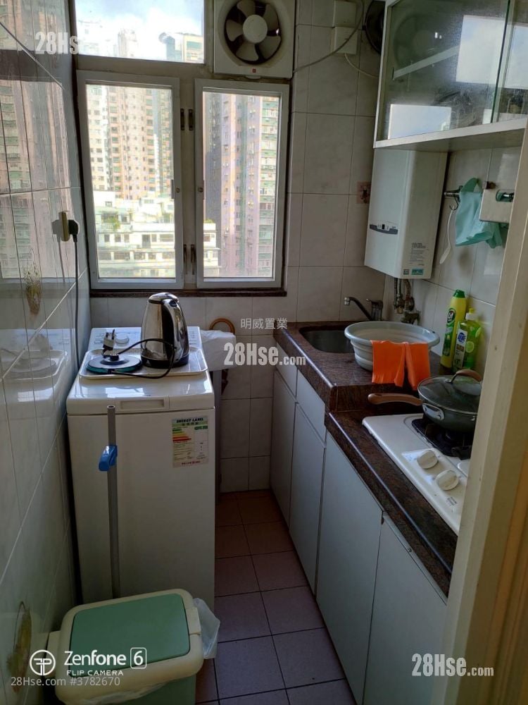 威发大厦 租盘 2 房 298 平方尺