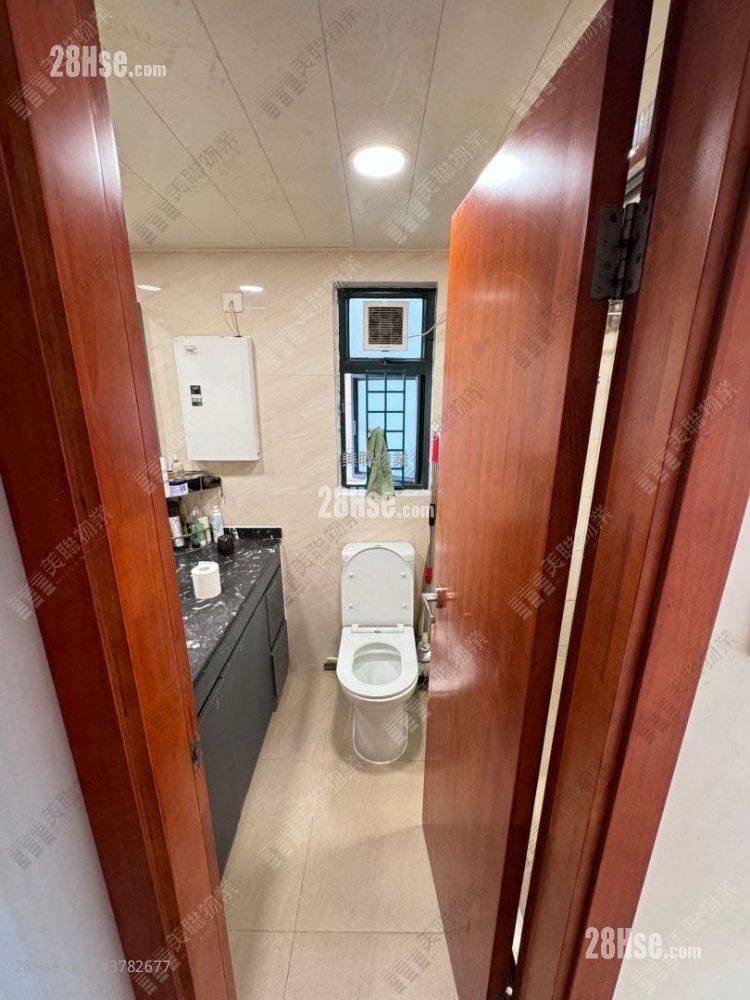 Dawning Views Sell 4 Bedrooms 1,074 ft²