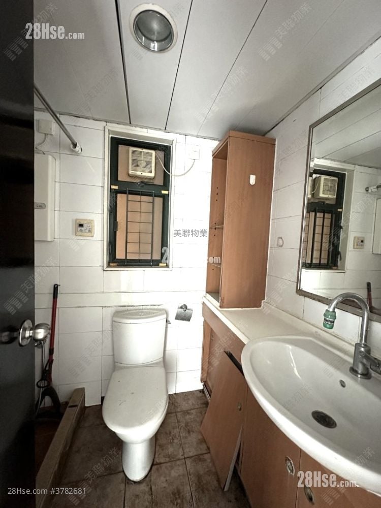 Dawning Views Sell 3 Bedrooms 578 ft²