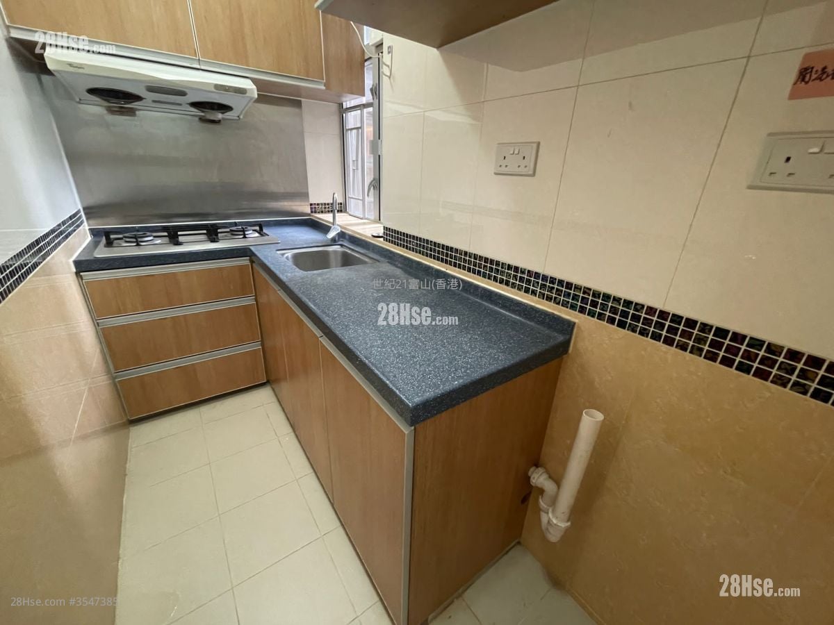 新丽花园 售盘 2 房 , 1 浴室 386 平方尺