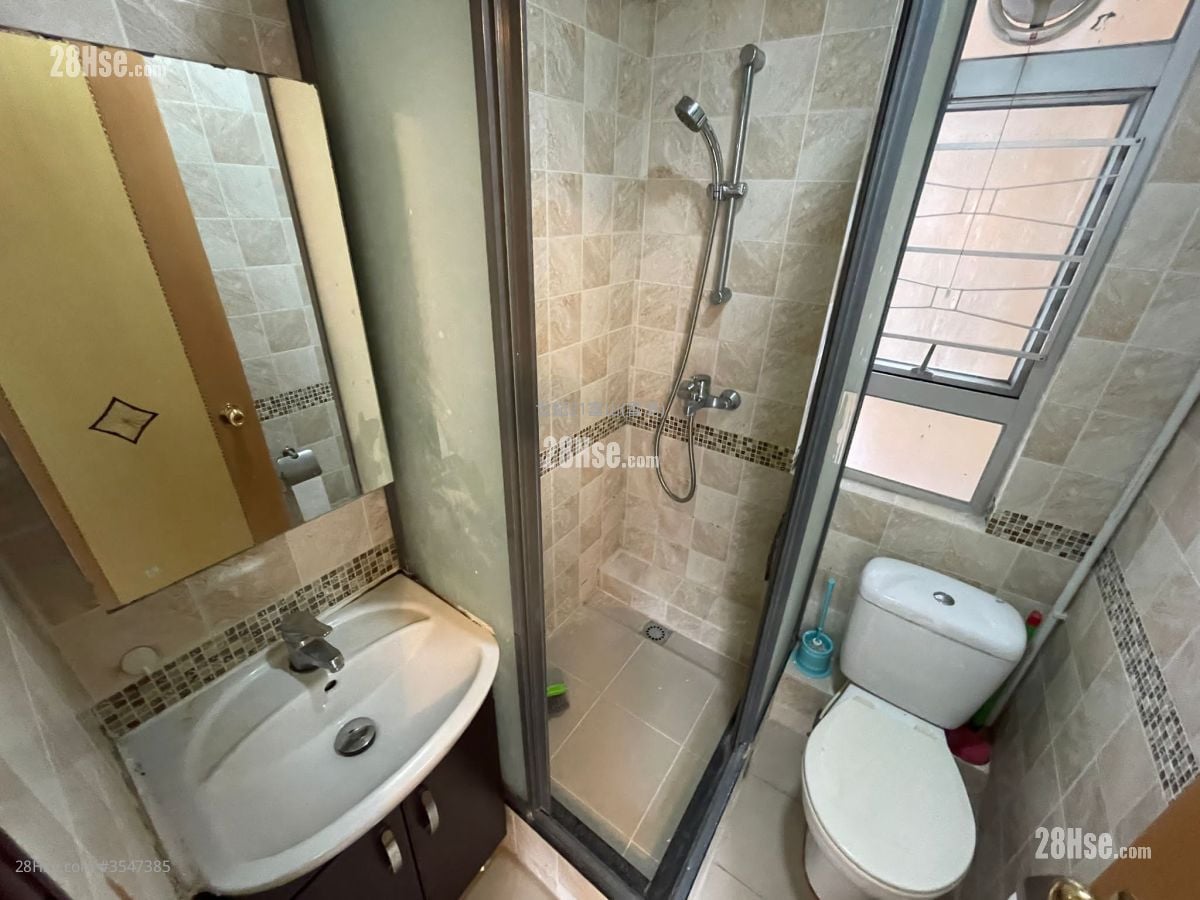 新丽花园 售盘 2 房 , 1 浴室 386 平方尺