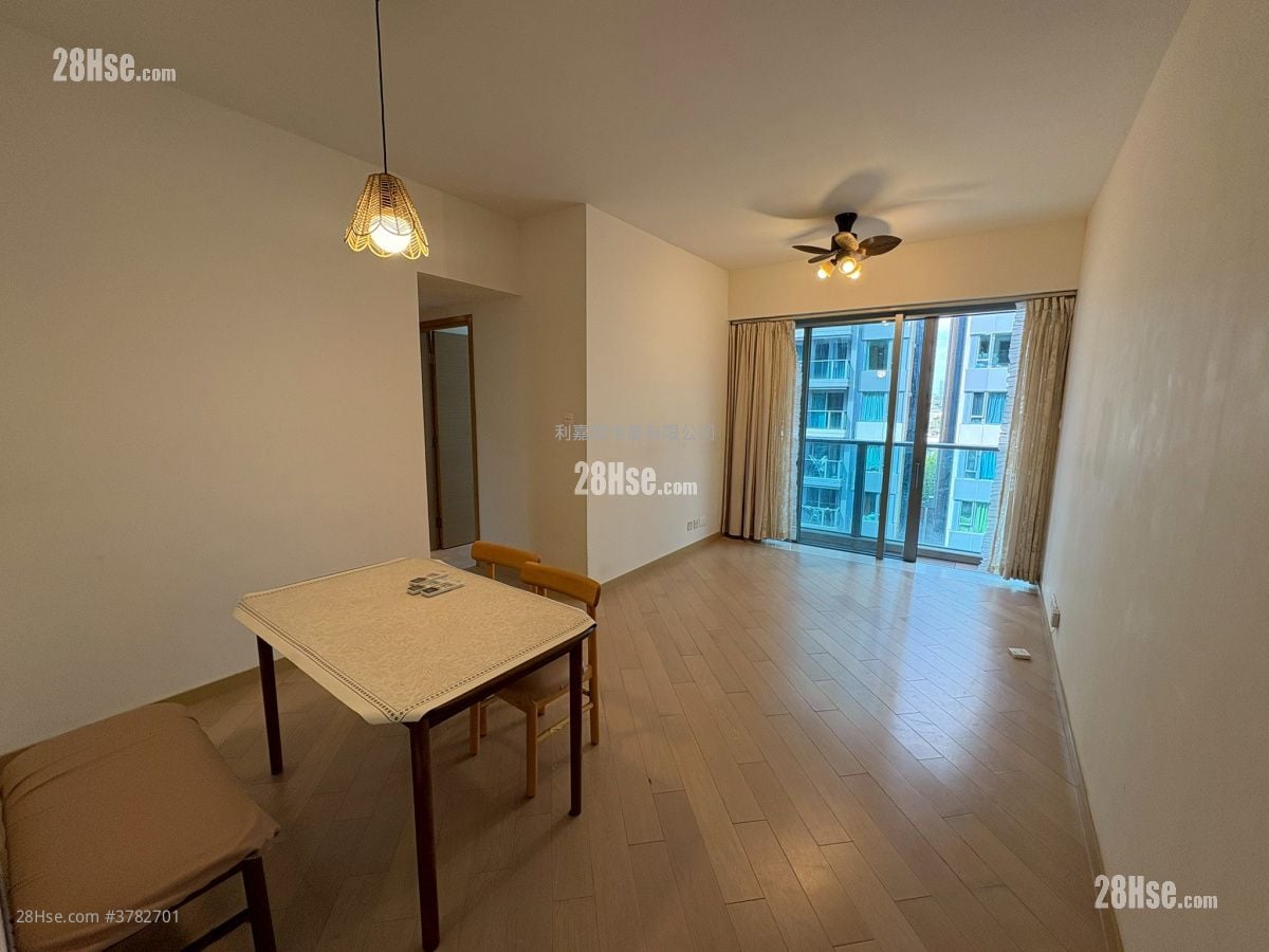 Park Yoho Rental 561 ft²