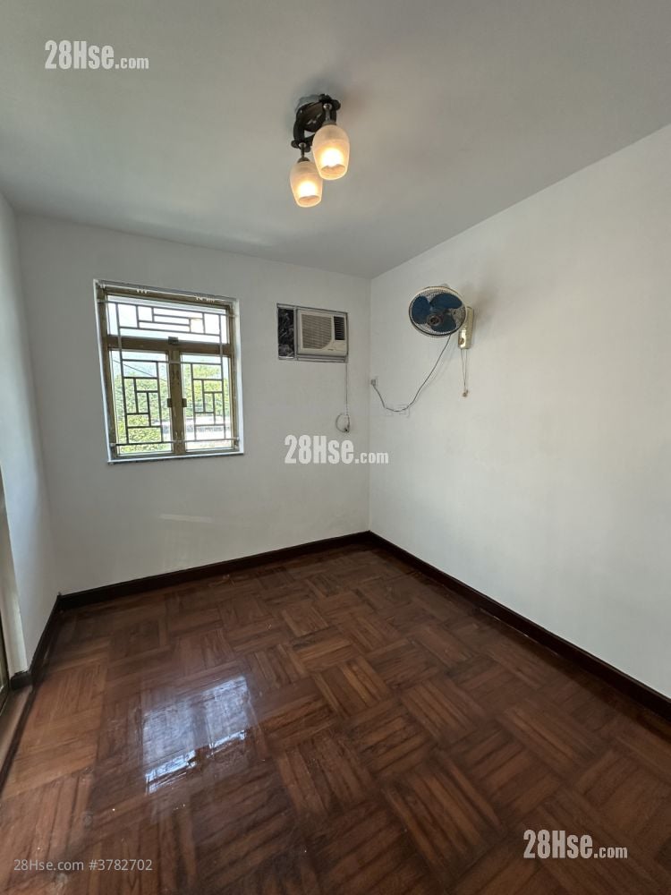 村屋 租盘 3 房 , 1 浴室 653 平方尺