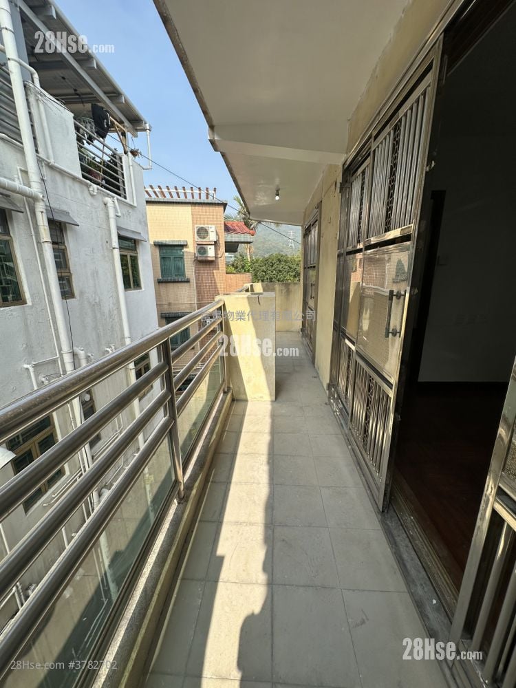 村屋 租盘 3 房 , 1 浴室 653 平方尺