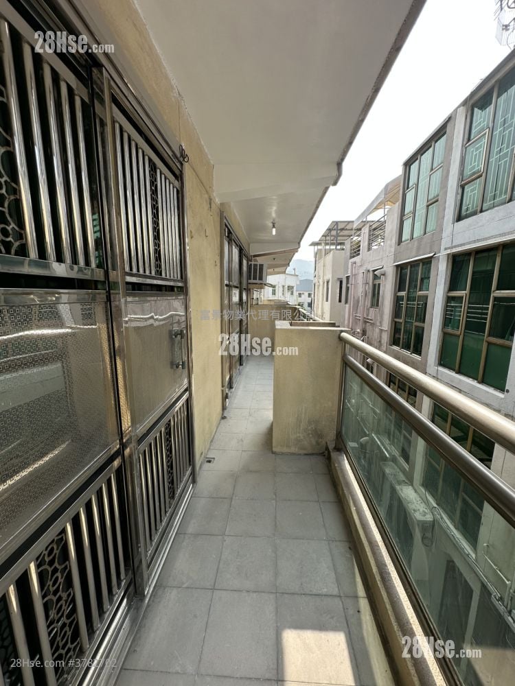 村屋 租盘 3 房 , 1 浴室 653 平方尺