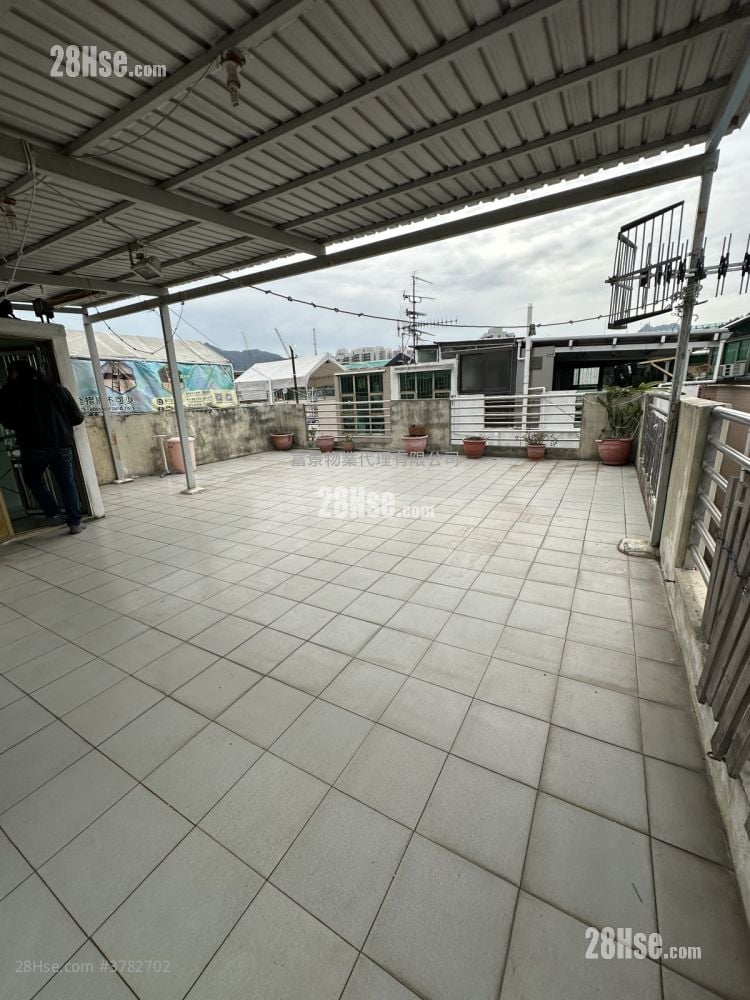 村屋 租盘 3 房 , 1 浴室 653 平方尺