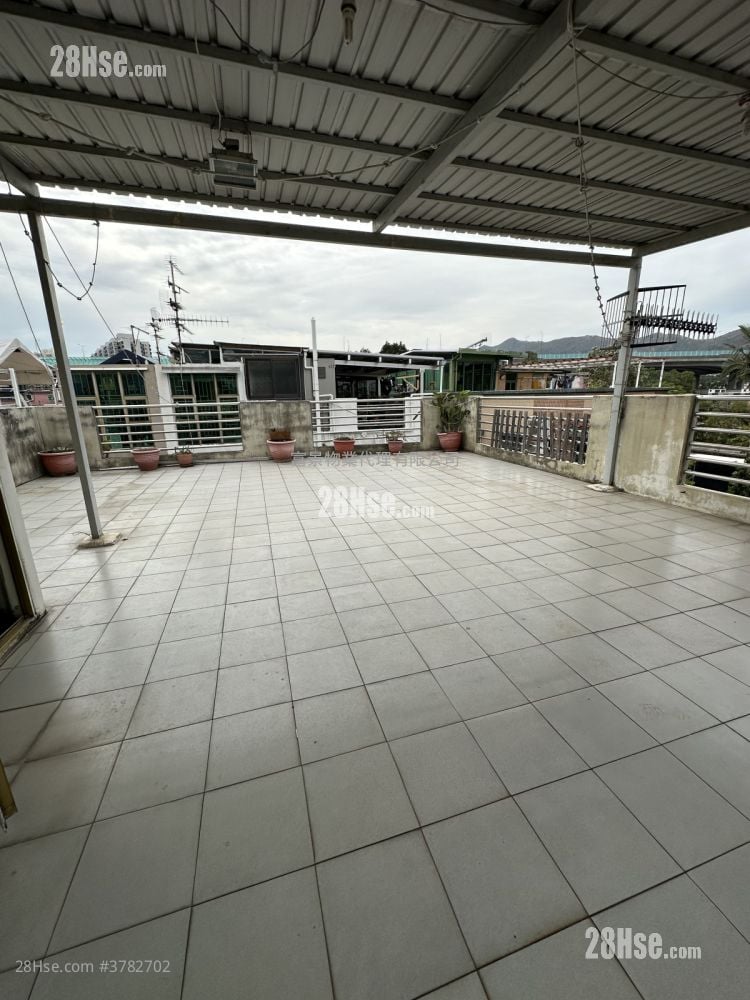 村屋 租盘 3 房 , 1 浴室 653 平方尺