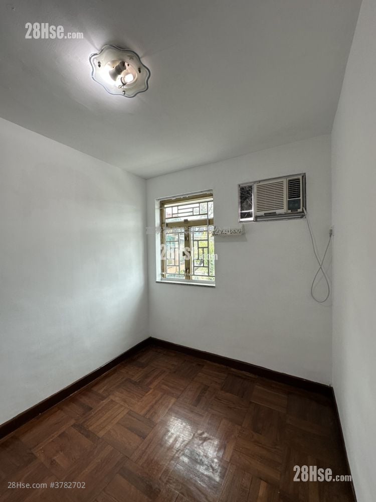 村屋 租盘 3 房 , 1 浴室 653 平方尺