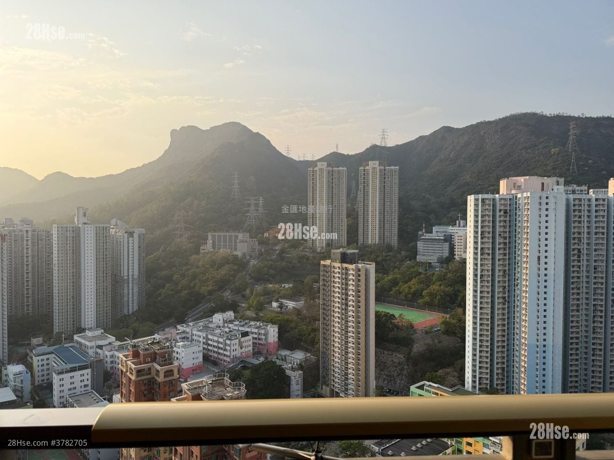 The Forest Hills Sell 2 Bedrooms , 1 Bathroom 439 ft²