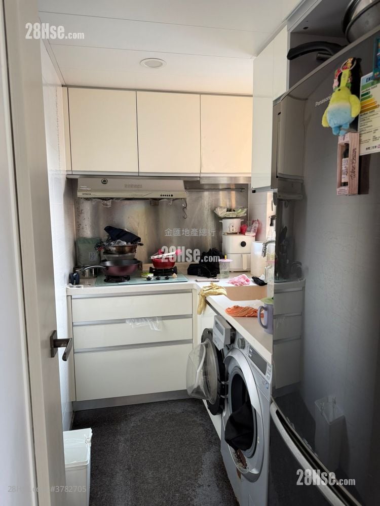 The Forest Hills Sell 2 Bedrooms , 1 Bathroom 439 ft²