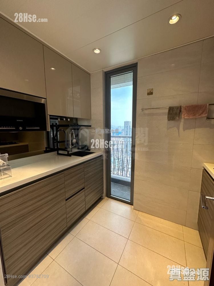 御门前 售盘 3 房 , 2 浴室 639 平方尺