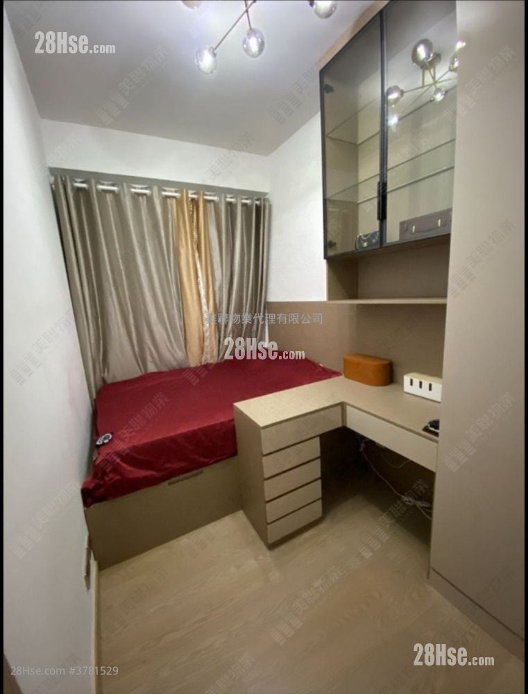 Centra Horizon Sell 2 Bedrooms , 1 Bathroom 585 ft²