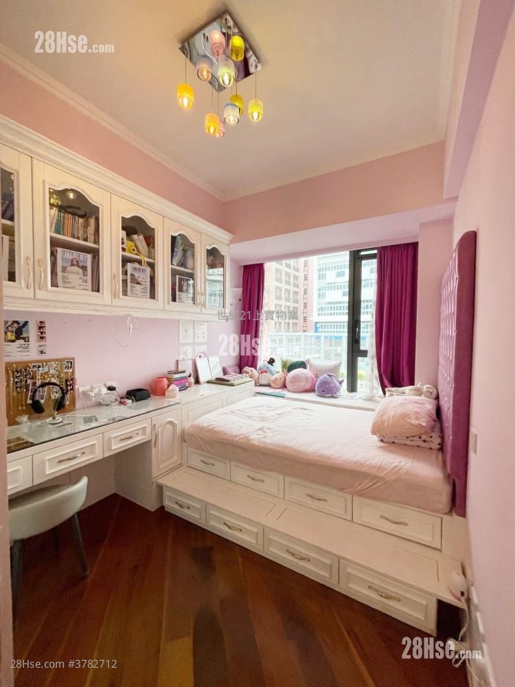 Parc Inverness Sell 4 Bedrooms , 2 Bathrooms 1,462 ft²