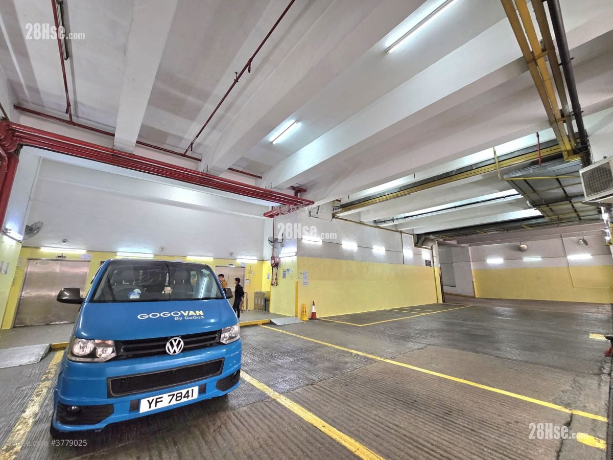 好运工业中心 租盘 2 房 , 1 厕所 1,170 平方尺