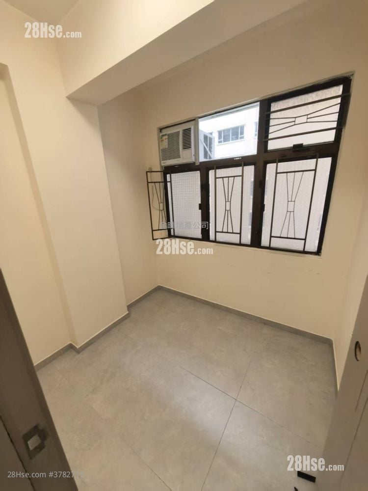 唐楼 租盘 2 房 , 1 浴室 267 平方尺