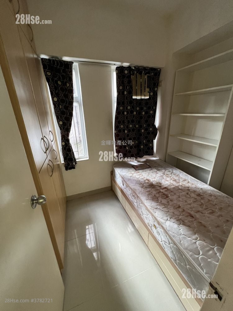 宝丰大楼 租盘 2 房 , 1 浴室 296 平方尺