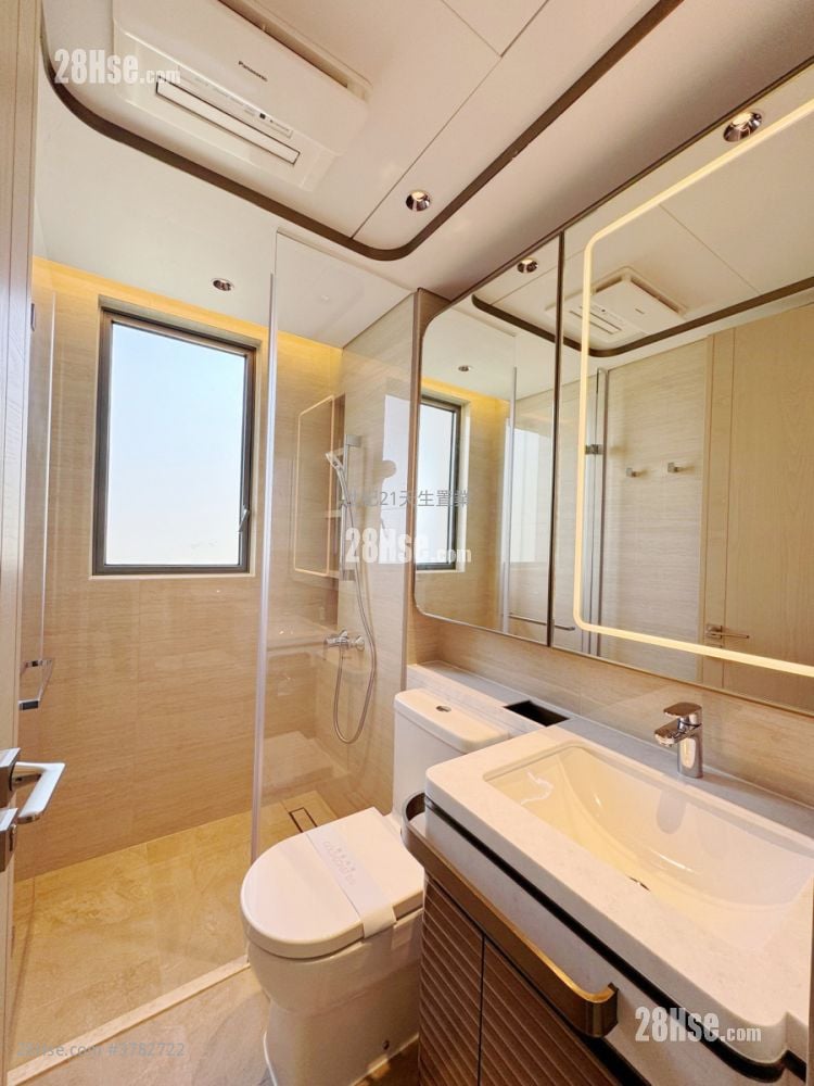 Gold Coast Bay Rental 312 ft²