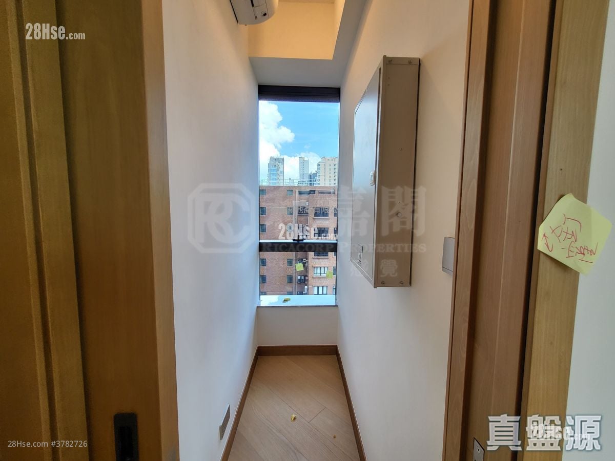 128 Waterloo Rental 2 Bedrooms , 1 Bathroom 578 ft²